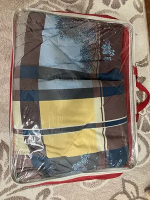 Qadoqdagi yangi bir kishilik ko‘rpa sotiladi