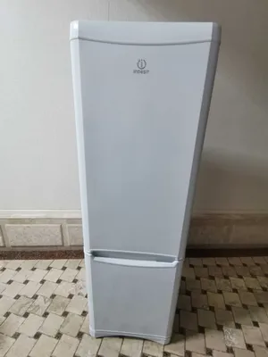 Холодильник Indesit 1