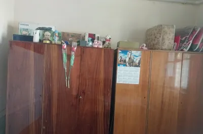 Продаются 2 шкафа, все полки на месте