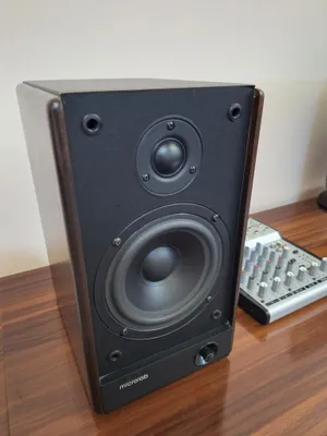 Ishlatilgan Microlab studiya karnaylari 1
