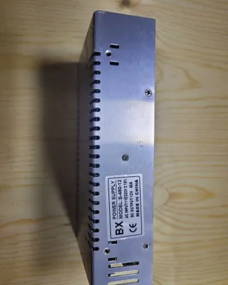 12 volt 40 amperlik quvvat bloki 1