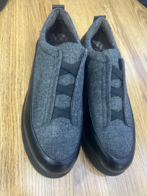 Кроссовки 1