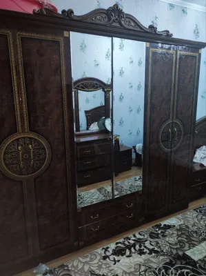 Продаётся спальный гарнитур 1