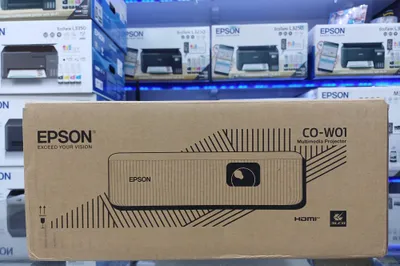 Продаётся новый, запечатнный проектор Epson CO-W01. 1