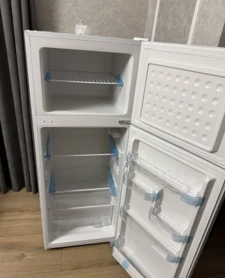 Aiwa muzlatkich sotiladi 1