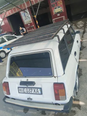 Avtomobil Vaz 2104 1