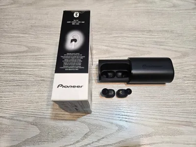 Беспроводные наушники Pioneer C8 (SE-C8TW) TWS Black 1