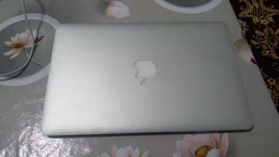 Продаётся MacBook, состояние хорошее, работает идеально 1