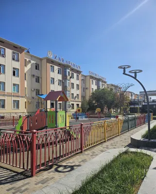 Срочно продаётся 2-комнатная квартира на 3-м этаже в доме «Зарафшон» в Старом городе. 1