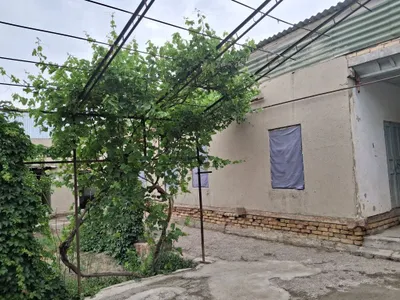 Срочно! Продаётся частный дом в Гиждуванском районе Бухарской области 1