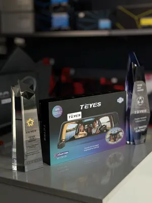 Q10 registrator Teyes 3х камерный перед зад салон