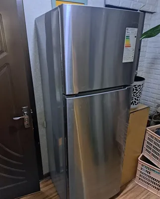 Midea muzlatgichi sotiladi 1