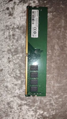 8 Gb DDR 4 tezkor xotirasi. 2 dona mavjud 1