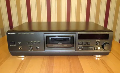 Technics RS-AZ6 kassetali magnitofoni 1