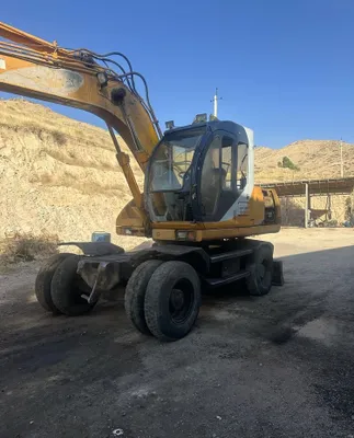 Ekskavator 132 sotiladi 1