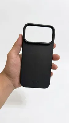 Iphone 17 pro max uchun chexol sotlad yeng
