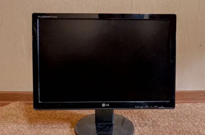 Офисный монитор LG 1