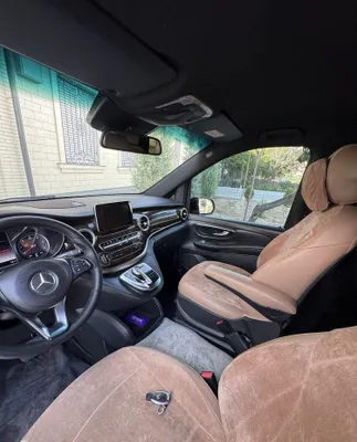 Mersedes benz V class 1