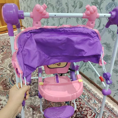 Детские качели на стойках с навесом 3