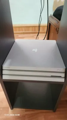 PS4 pro 2 White - gamepad 1