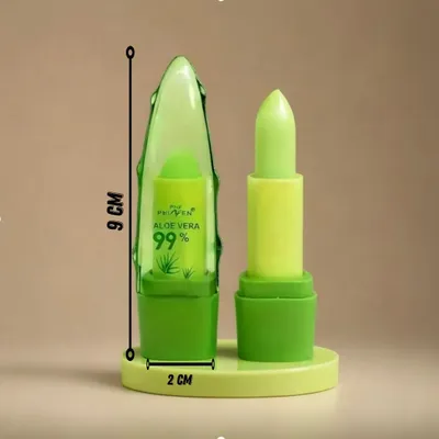 Aloe vera ekstrakti bilan lab balzami