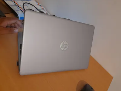HP Note book sotiladi 1