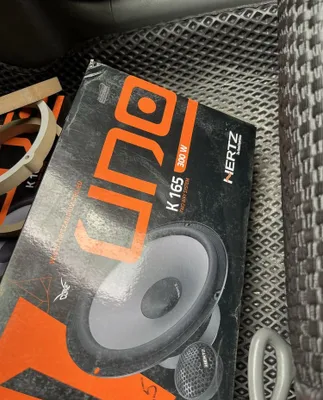 Колонки Hertz Uno V165 300W 1