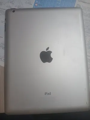 Продаётся планшет iPad.