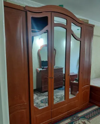 Продам спальни гарнитур 1