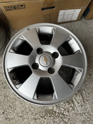 R18 Mustang 235/60/18