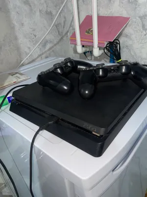 playstation 4 slim 1
