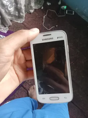 Samsung Galaxy GT7262 1