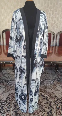 Abaya naketka