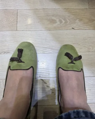 Tor oyoq uchun mokasinlar
