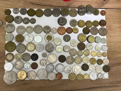 Монеты из 28 стран
