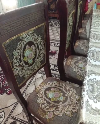 Стол и стулья на 12 персон. 1