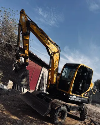 Ekskavator Hyunday 555 1