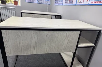 Продаются новые столы, парты 1