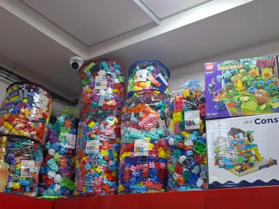 Mega ulkan miqdordagi qopli lego лего to'plamlari 1