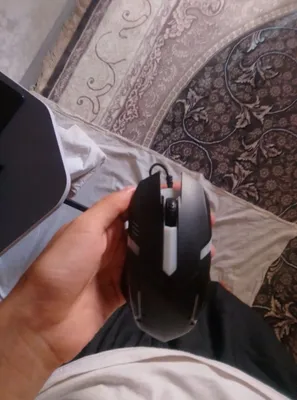 Komytur Mishka zor holat ideal rgb zor ishlaydi