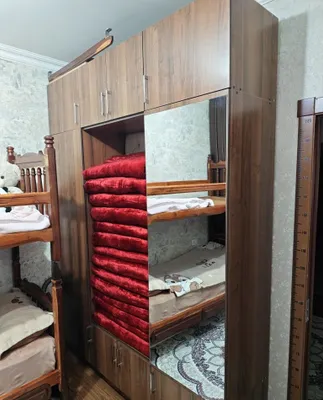 Shkaf sotiladi real oladigan yozsin