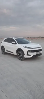 Продаётся автомобиль Jac js 6 крассовер 1