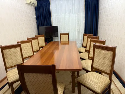 Стол и стул