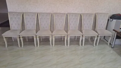 Бежевые стулья 1