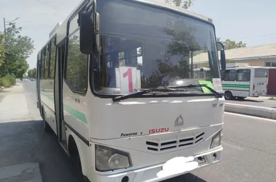 Продаётся автобус Isuzu 2019 года. 1