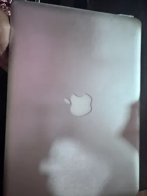 MacBook 1