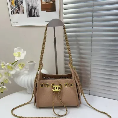 CHANEL new madel 1