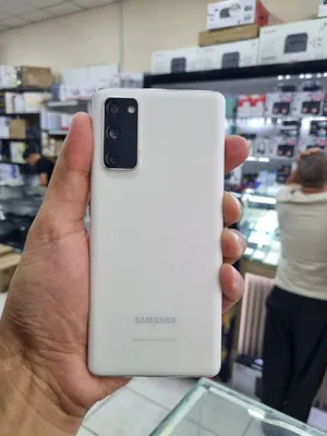 SAMSUNG S 20 FE 1