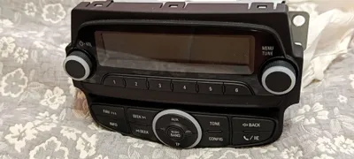 Ramkasi bilan zavod avtomagnitolasi (Spark-2003) 1