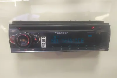 Pioneer DEH-S5250BT 1